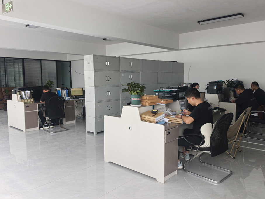 办公照片 新.jpg